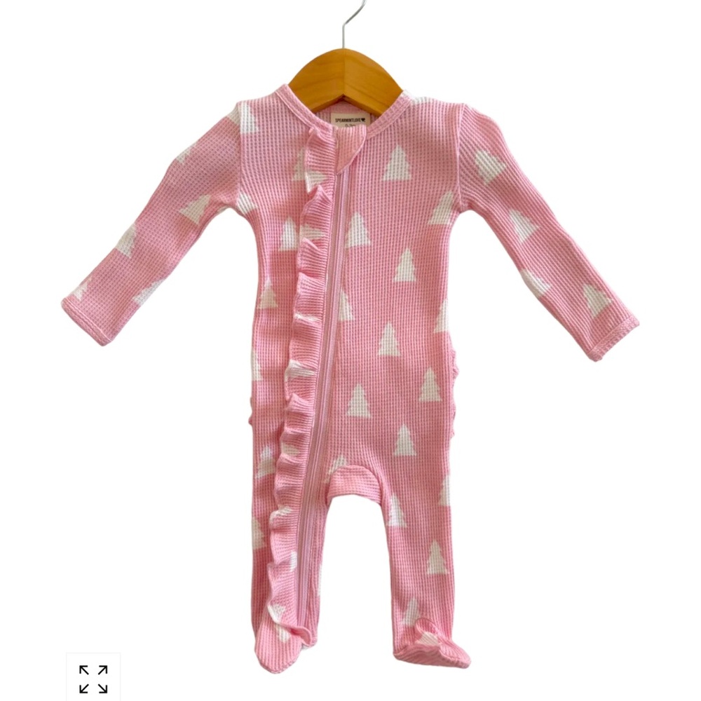 Spearmint love organic waffle light pink zip up footie